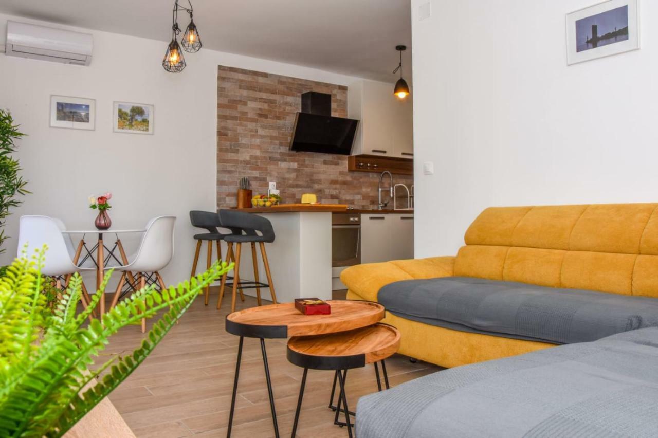 Apartments Milena 8 Mandre Dış mekan fotoğraf